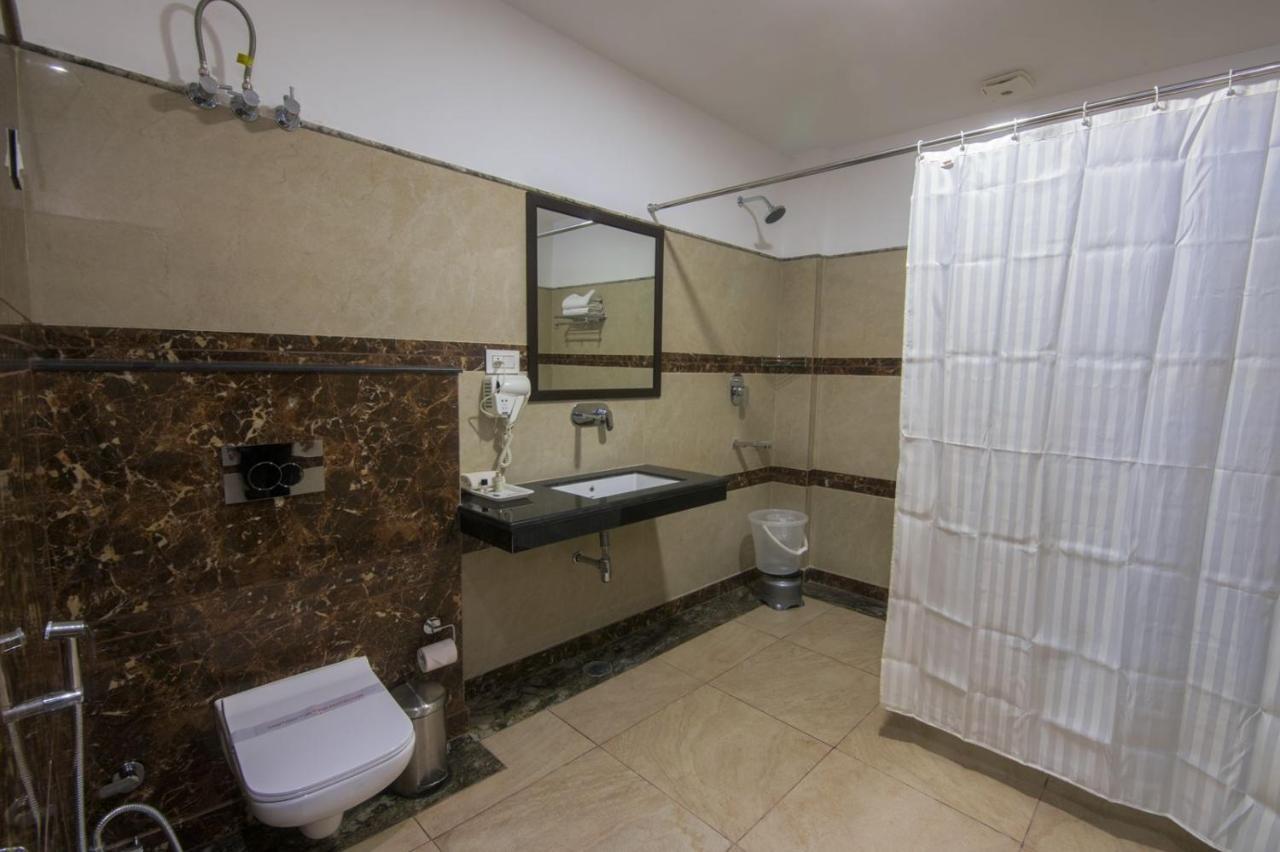 Shivaay Morex- A Vegetarian Hotel Dharamszala Kültér fotó